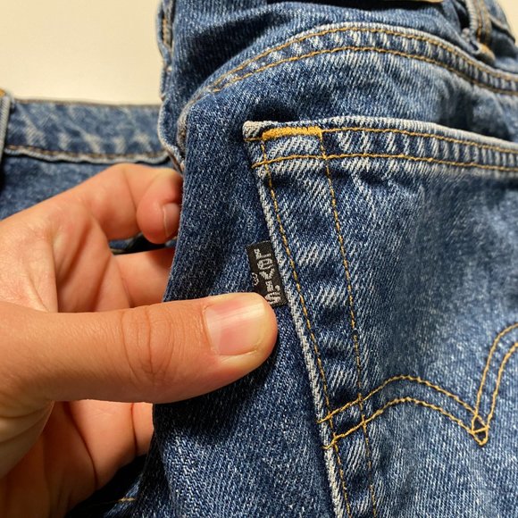 Vintage Levi's Black Tab 564 Loose fit Button fly jeans mens size 32x33 - Picture 10 of 14